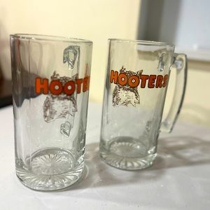 Vintage two Hooters Logo Large Beer Glass Bar Mug 24 OZ Owl Stein Mancave